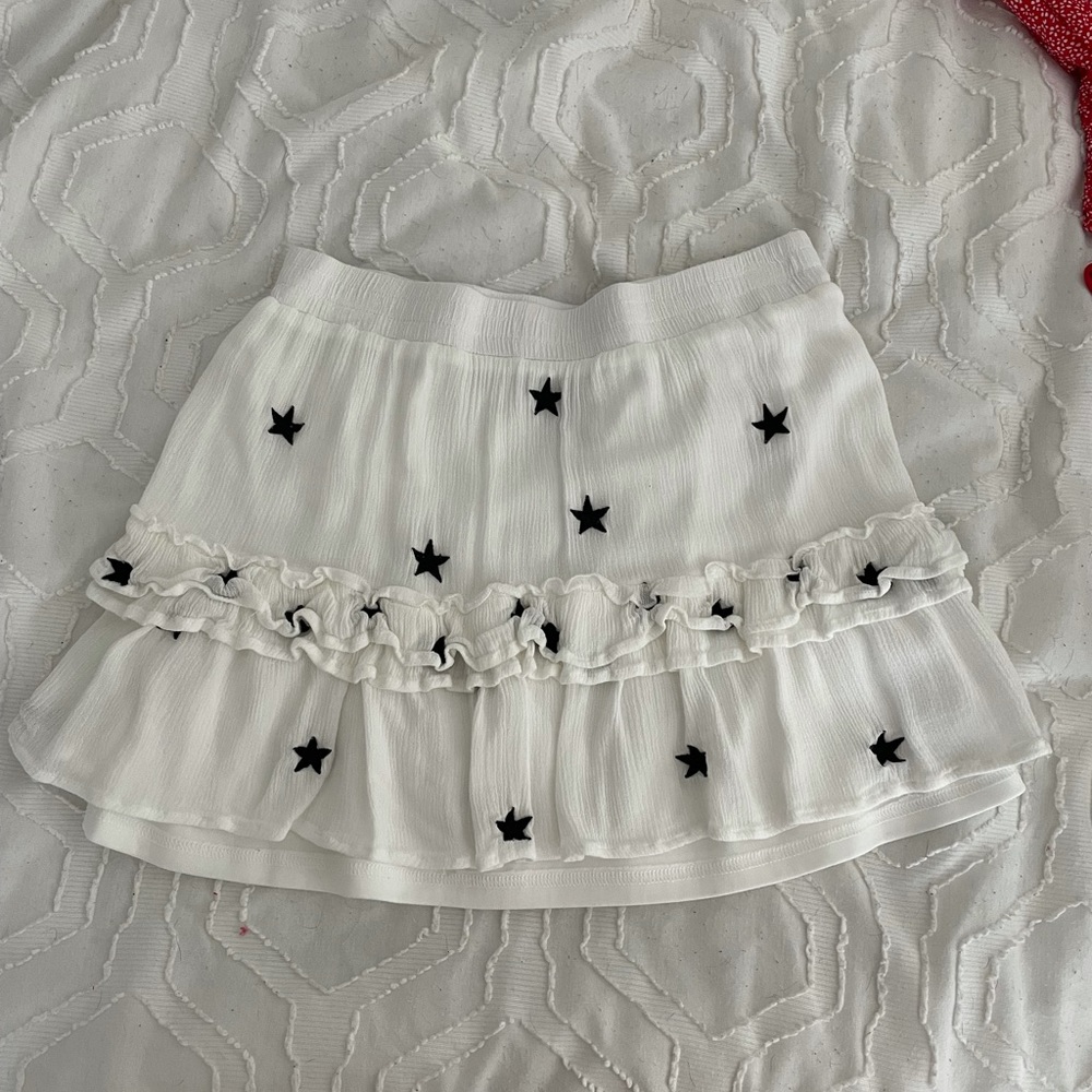 Ruffle star skirt